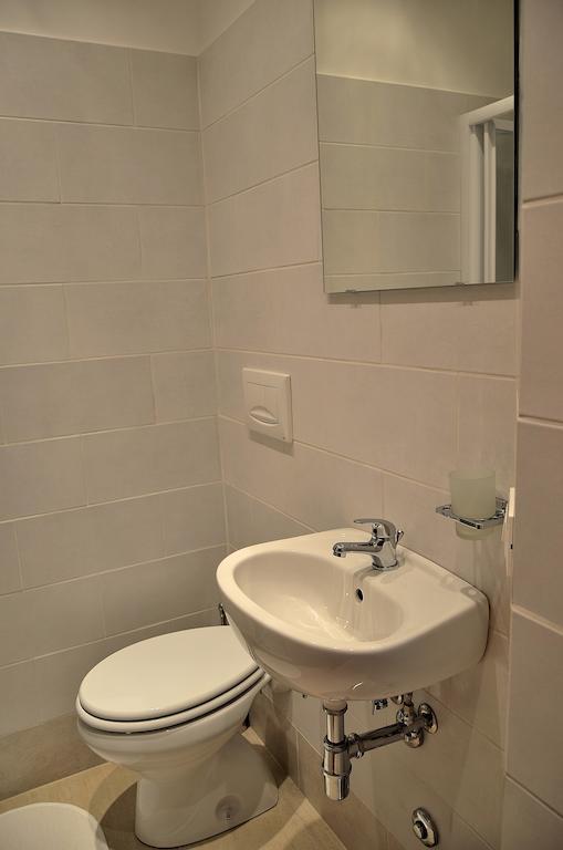Hostel Castello Maggiore Roma Ngoại thất bức ảnh