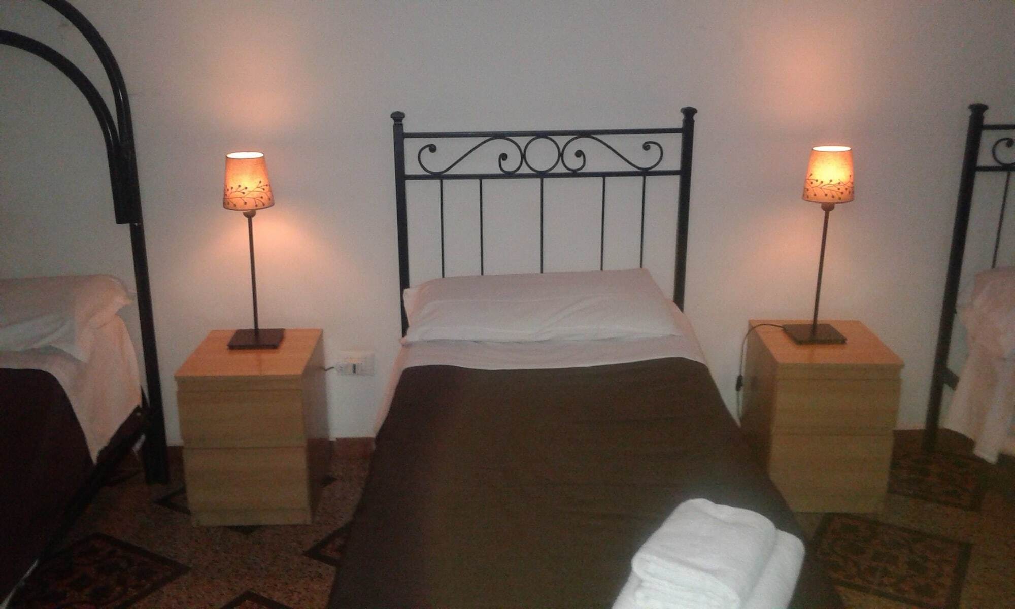 Hostel Castello Maggiore Roma Ngoại thất bức ảnh